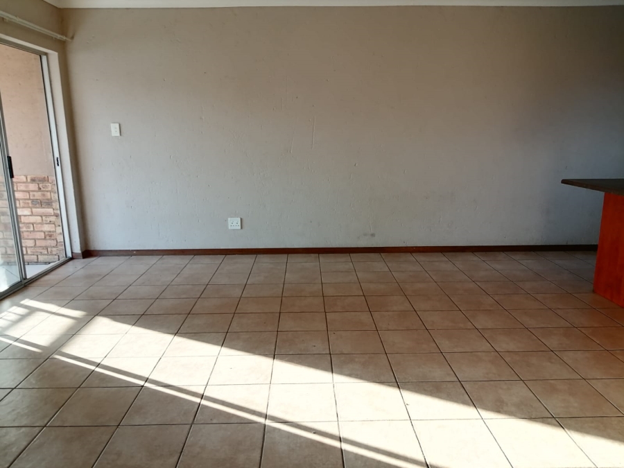 2 Bedroom Property for Sale in Rustenburg Central North West
